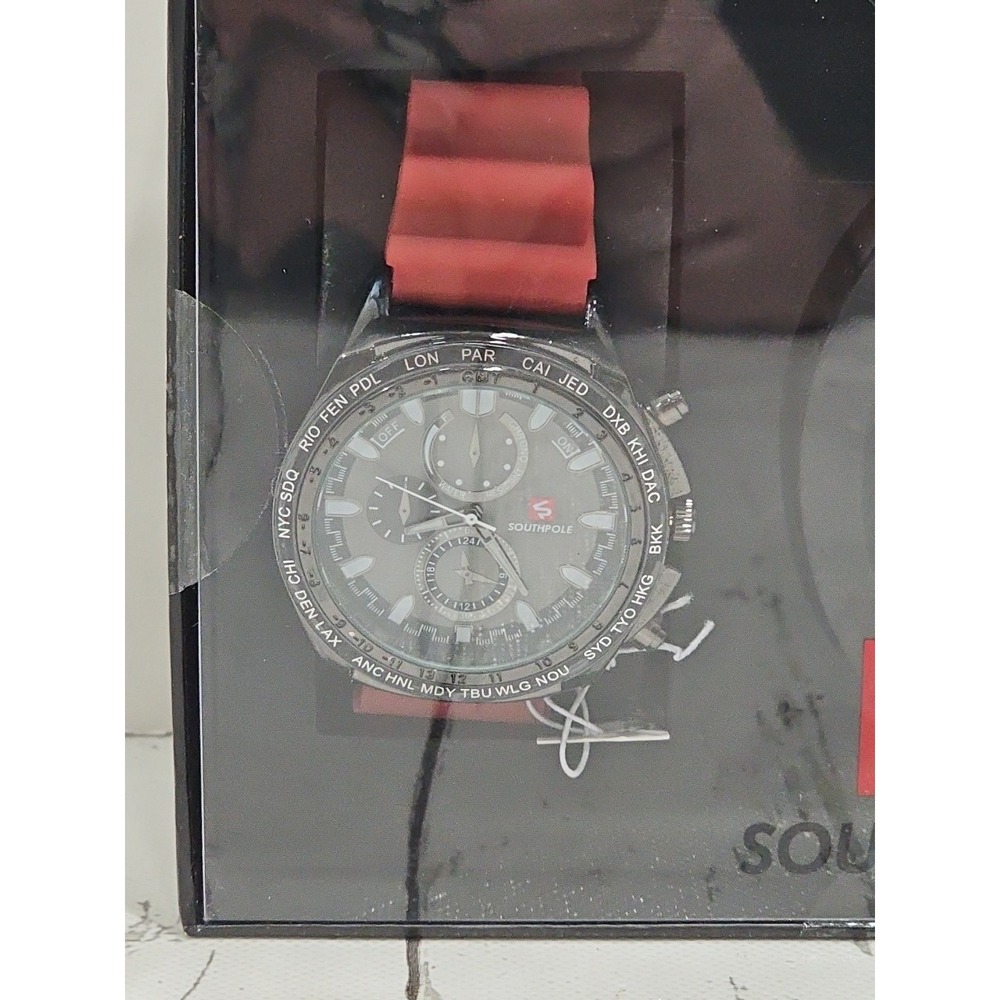 Southpole Men's Watch and Wireless Speaker Gift Set - Picture 2 of 11